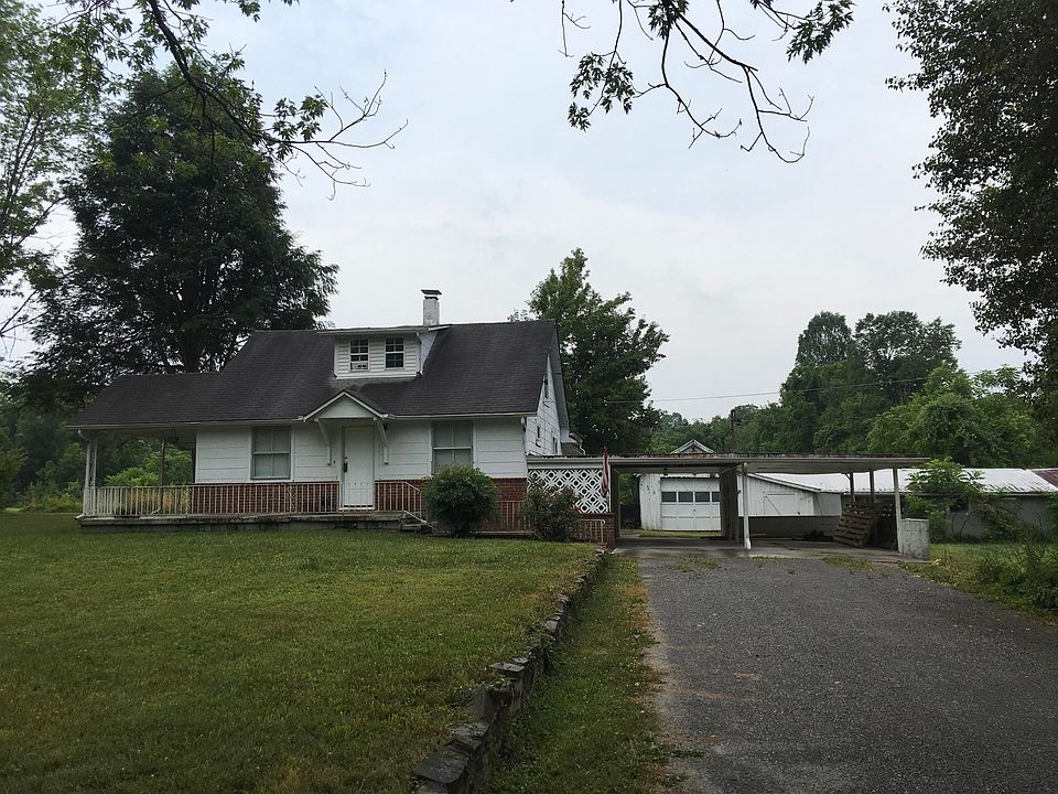 1st image of 6909 Crepe Myrtle Ln