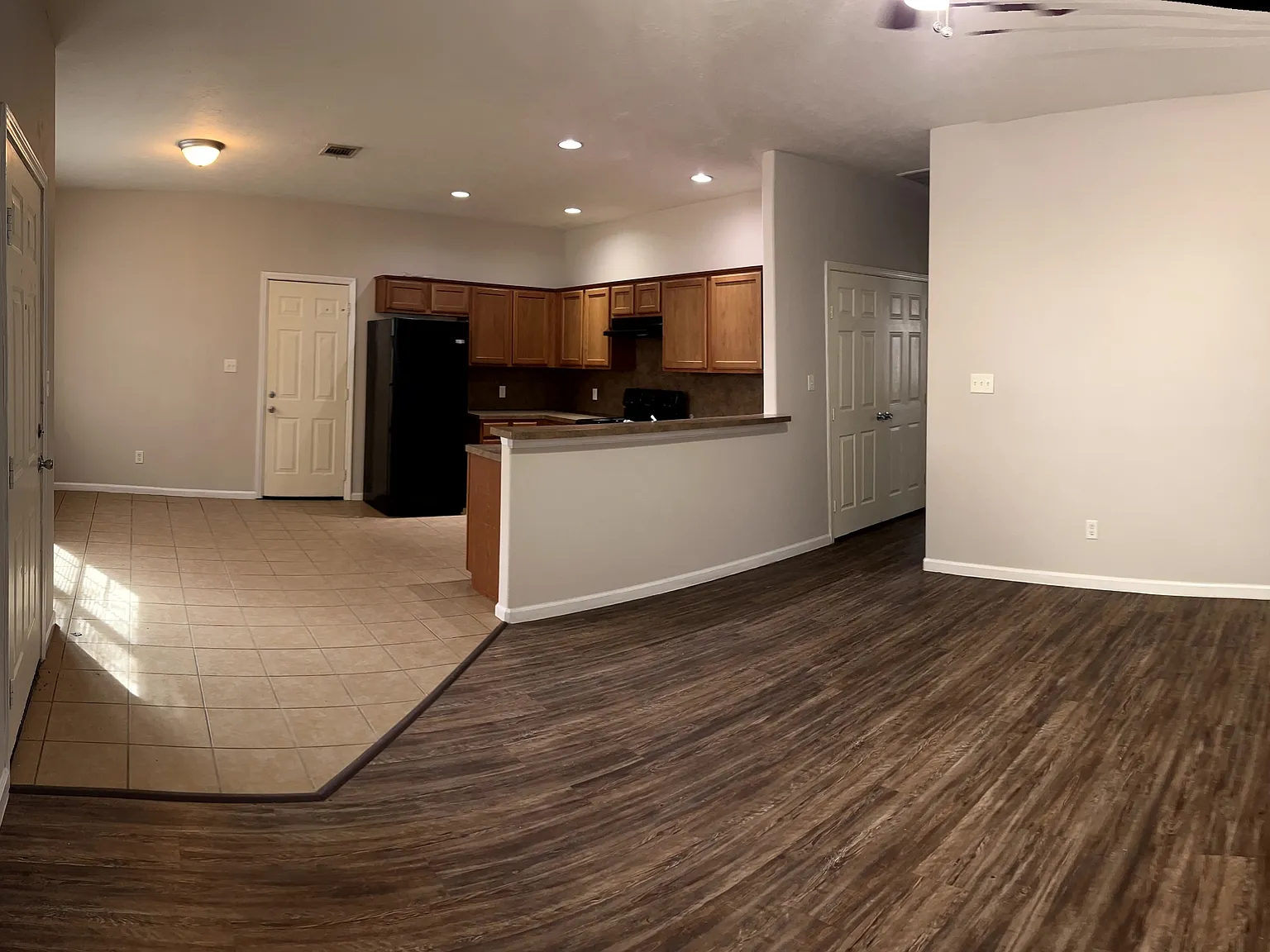 21435 W. Wallis Dr. - B — Photo 4
