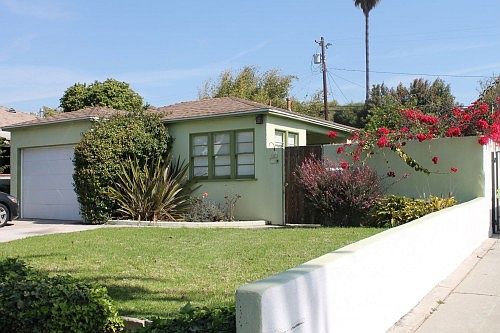 1st image of 3774 Redwood Ave