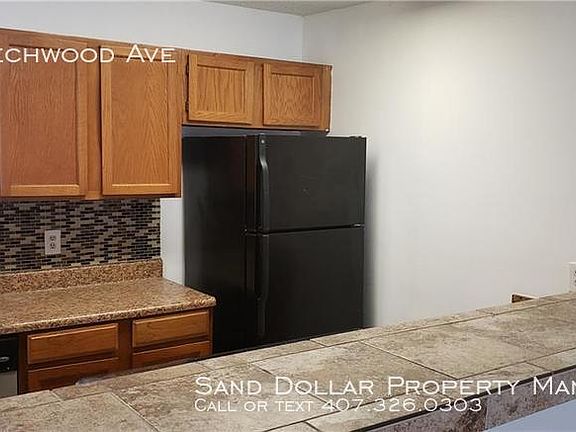 3rd image of 526 Beechwood Ave