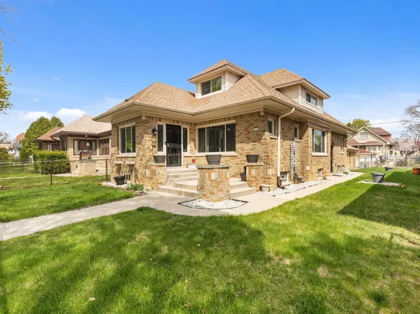 4230 N 25th STREET, Milwaukee, WI 53209