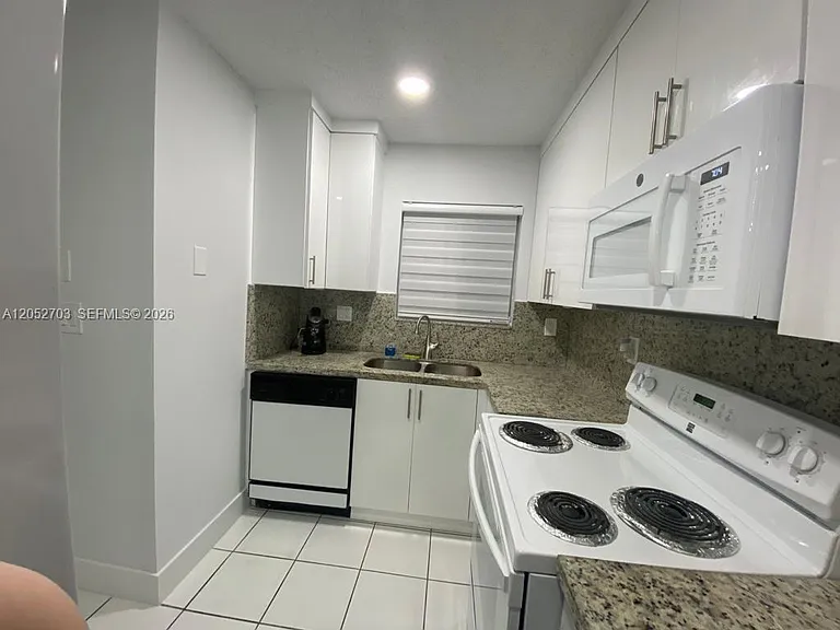 312 NW 114th Ave #4-103 — Photo 15