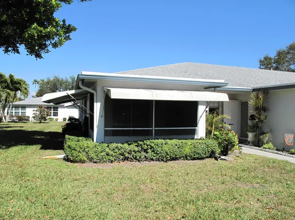 1097 Circle Terrace W #A, Delray Beach, FL 33445