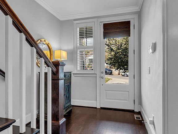 4th image of 1203 Ashwood Ave #B