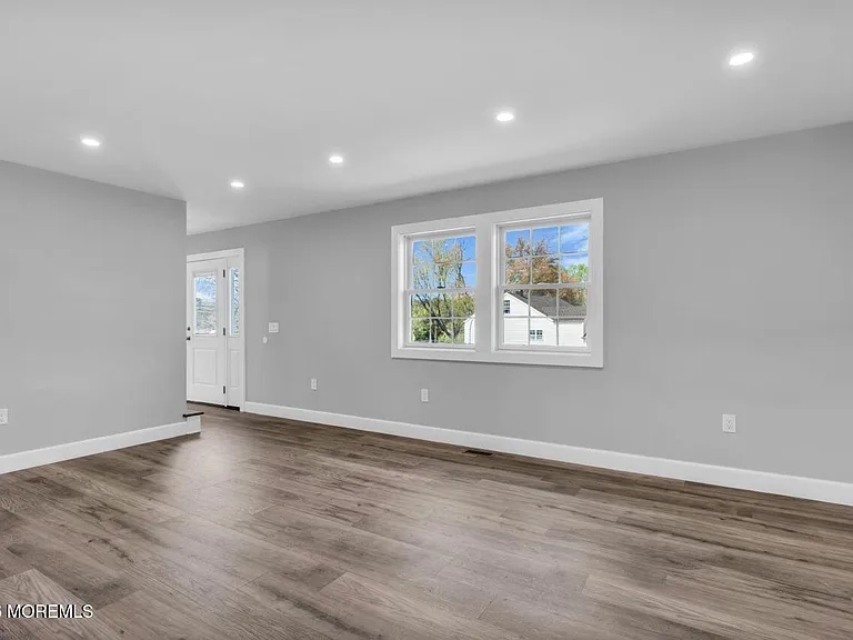 553 Colts Neck Rd #B — Photo 15