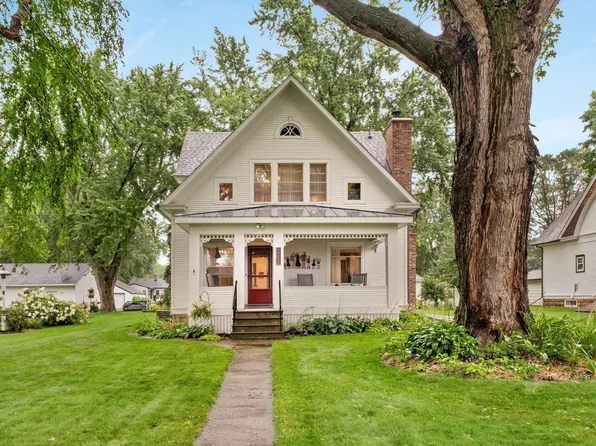 30635 Maple St, Lindstrom, MN 55045