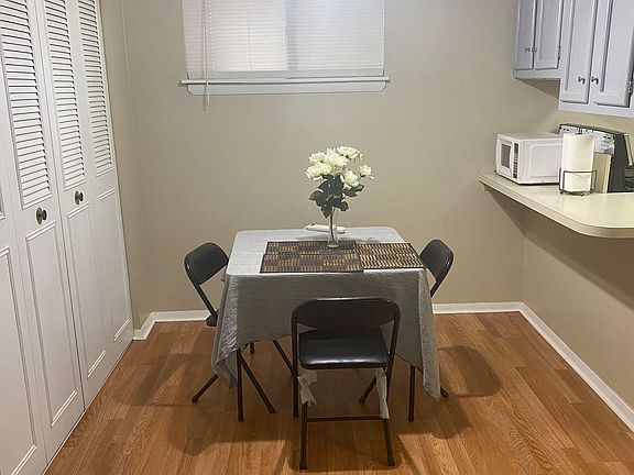 5th image of 36 Shrewsbury Green Dr #36