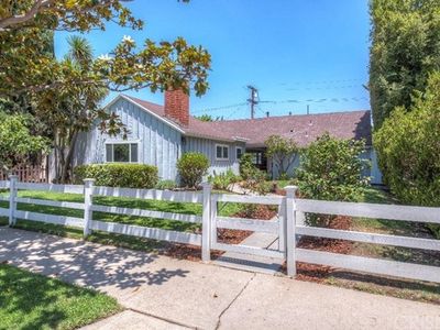 13829 Archwood St, Valley Glen, CA, 91405