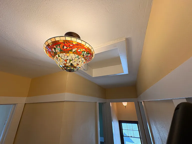 738 S Jackson St — Photo 30