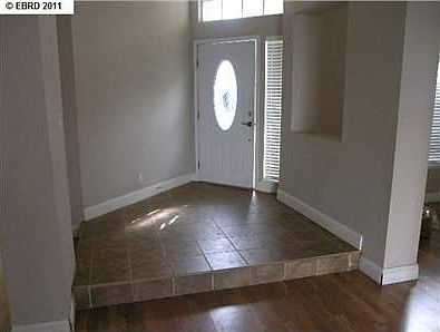 3rd image of 2478 Cove Pl