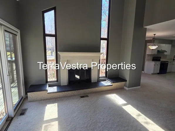 628 Jaeger Ct, Sicklerville, NJ 08081