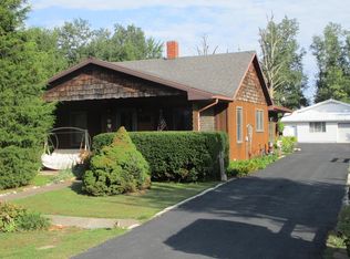 1230 Kinmundy Rd, Louisville, IL 62858