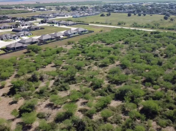 645 Paco Rd, Victoria, TX 77904