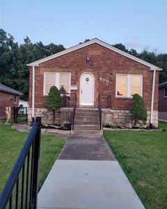 400 Kingston Dr, Saint Louis, MO, 63125