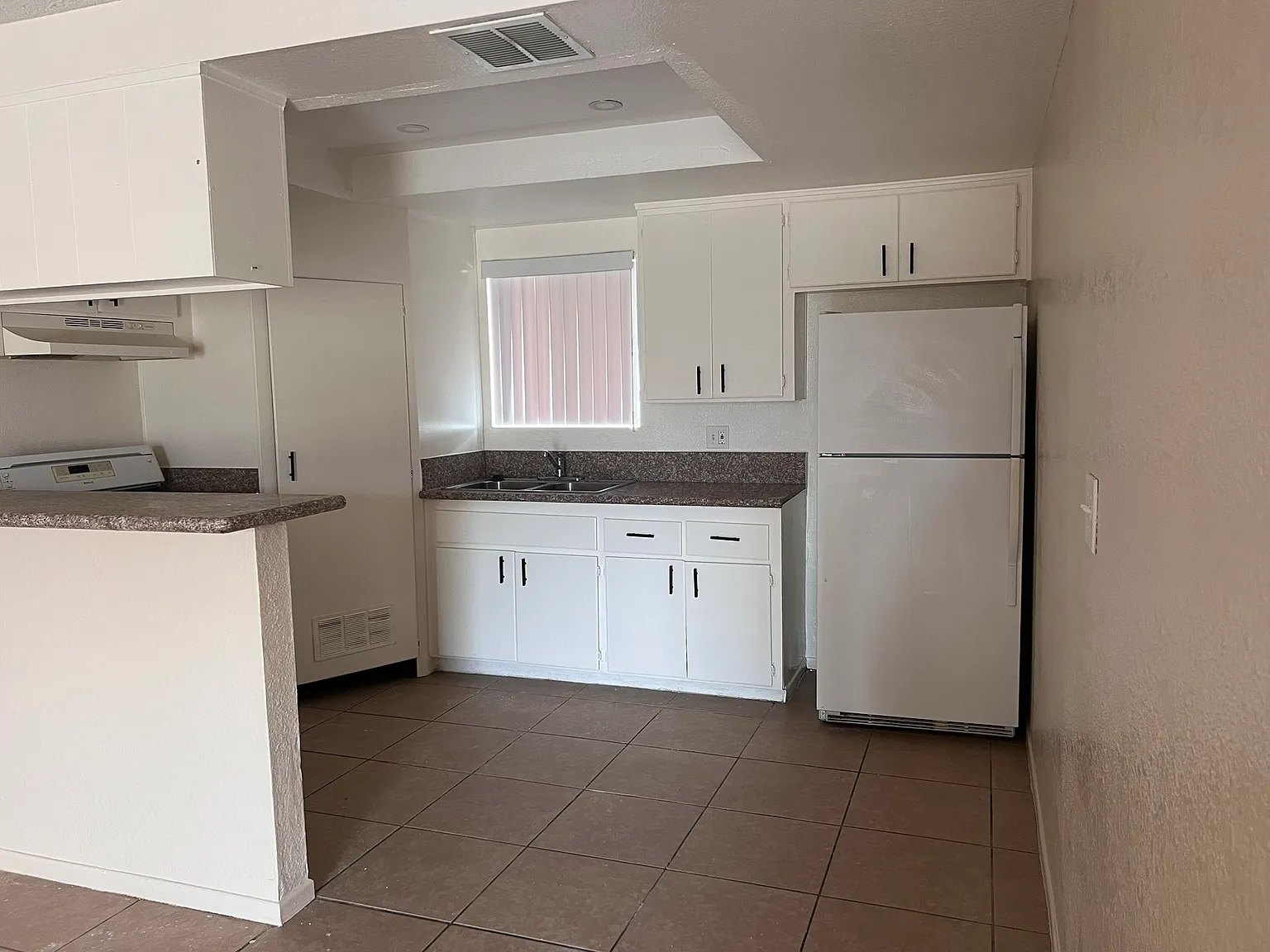 Apple Valley Villa — Photo 4