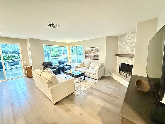 4th image of 23203 Sorrel Ct