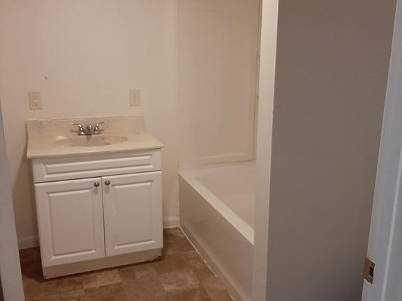 5th image of 1120 Greenwood Ave