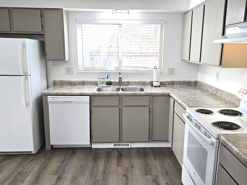 1st image of 2729 S Sierra Park Cir