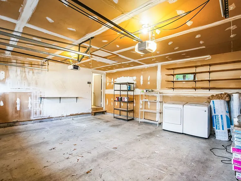 21423 Lee Dr — Photo 15