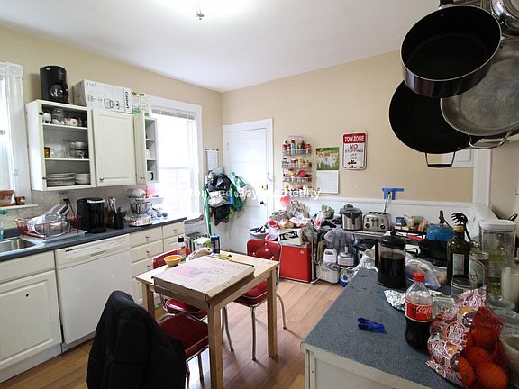 3rd image of 90 Fisher Ave #3A