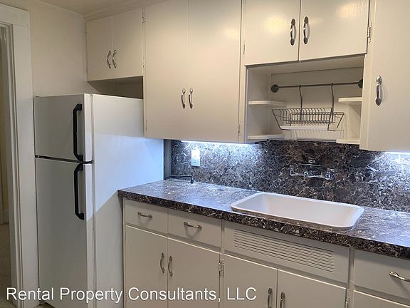 5th image of 50 College Ave NE Unit 5