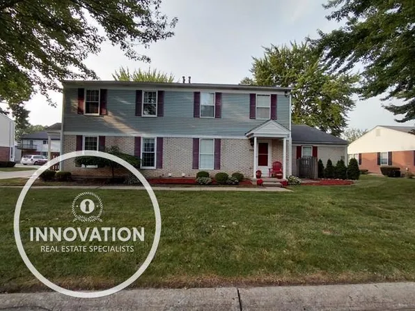 24704 Meadow Ln, Harrison Township, MI 48045