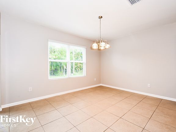 4th image of 1143 SW 47th St