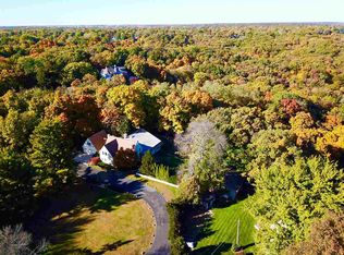 6113 N Wickwood Rd, Peoria, IL 61614