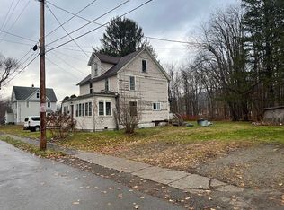 30 Sullivan St, Salamanca, NY 14779