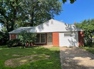 1527 Campus Rd, Manhattan, KS 66502