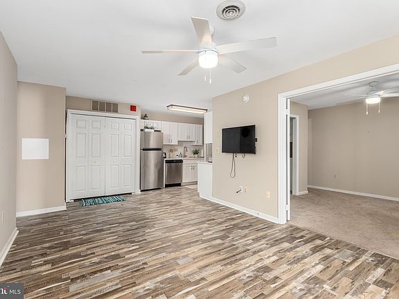 5th image of 404 141st St Unit 6