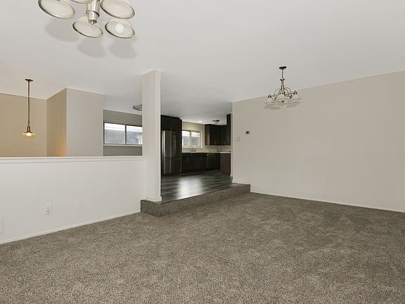 4th image of 2752 Whitman Dr