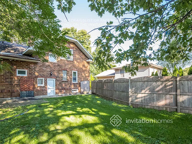 223 N Bierman Ave — Photo 18