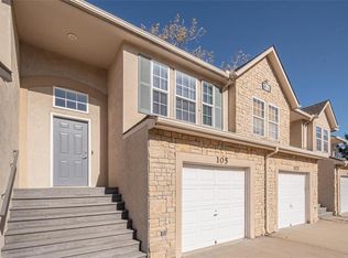 1281 N Mart Way Dr #105, Olathe, KS 66061