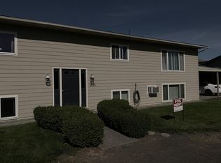 321 NE Damson Ave APT D, College Place, WA 99324