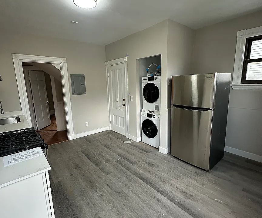 2nd image of 56 Walnut St #2P-1