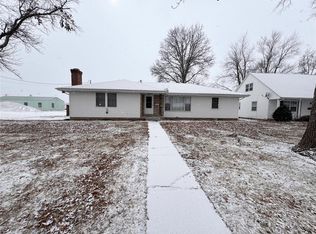 321 E Rogers St, Monroe City, MO 63456