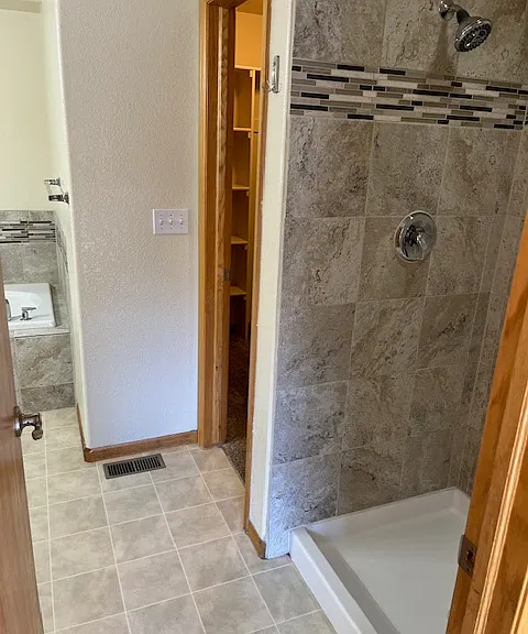 5151 Boardwalk Dr #K3 — Photo 16