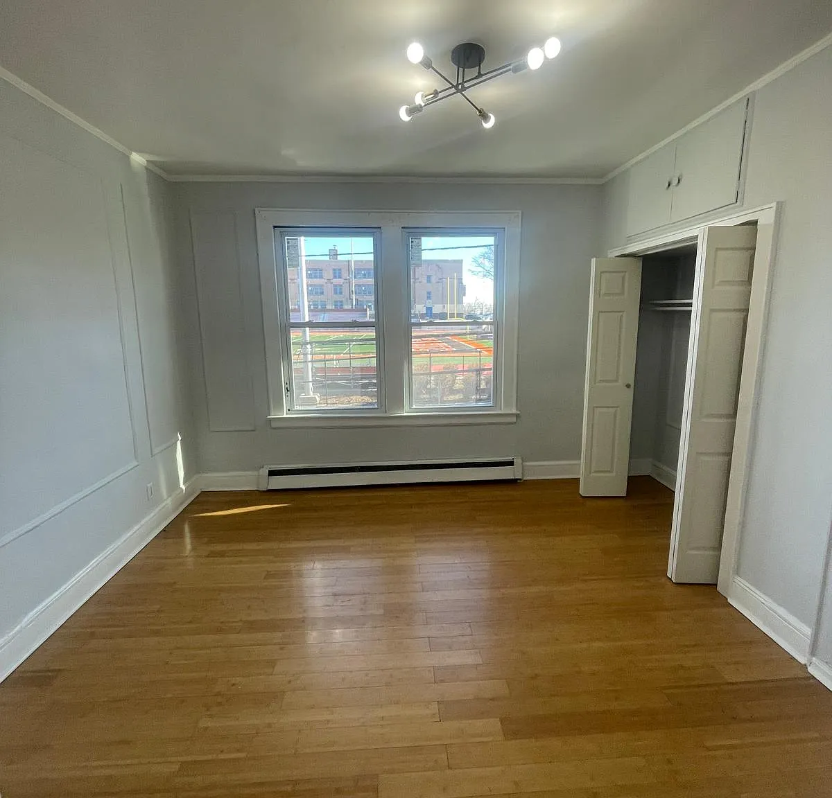 2 bed, 800 sqft, $1,850 — Photo 2