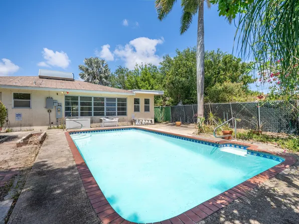 907 18th Avenue N, Lake Worth Beach, FL 33460