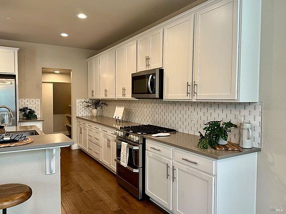 5th image of 4700 Paulette Place