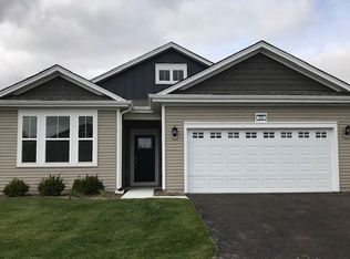 830 Americana Ave, Pingree Grove, IL