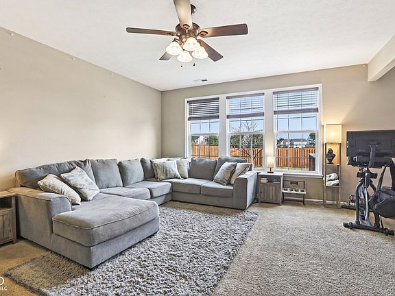 5th image of 2128 Creekstone Dr