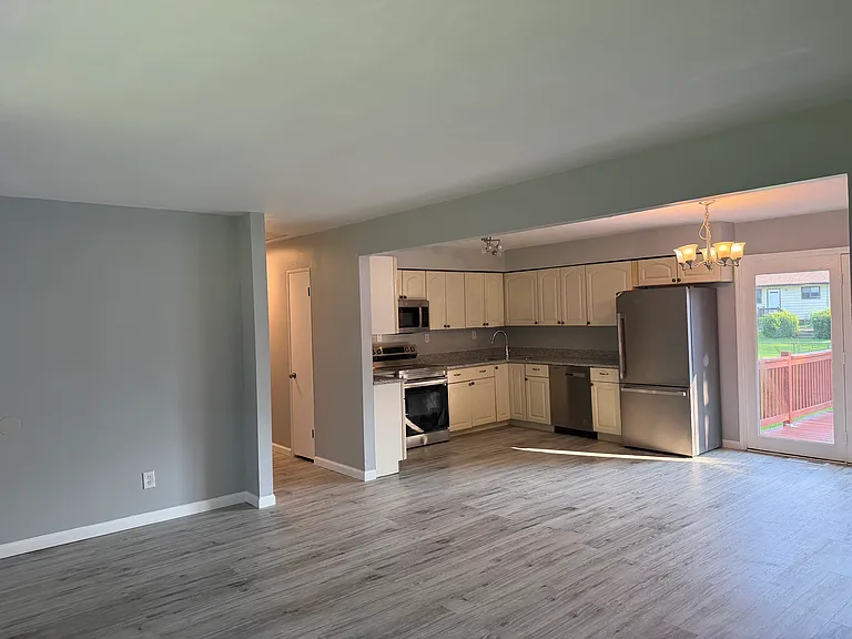 780 Kostka Ln — Photo 5