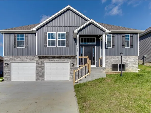 4005 Stacey Way Ct, Saint Joseph, MO 64505