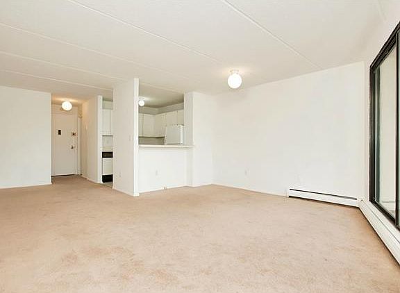4th image of 1155 Warburton Ave APT 6C