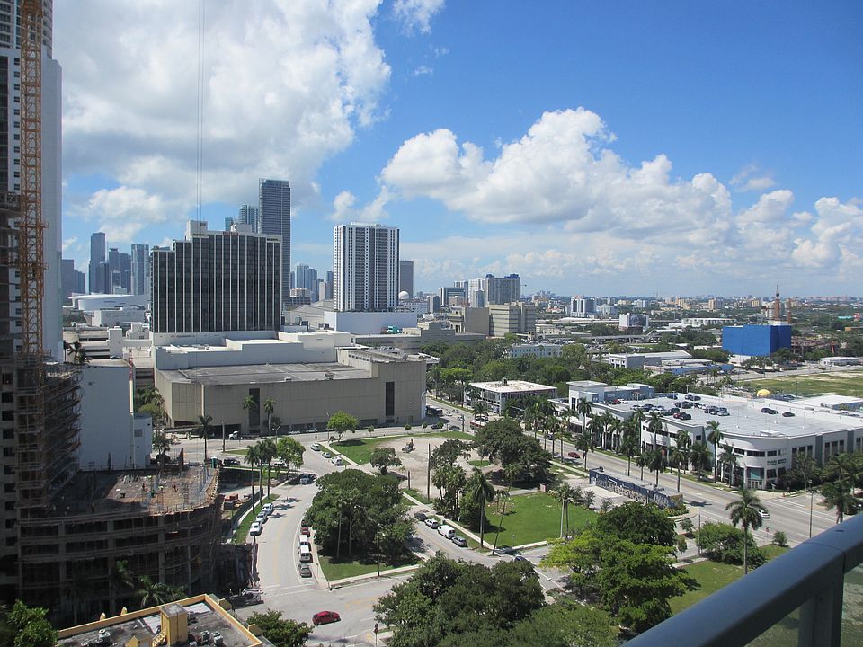 1st image of 1900 N Bayshore Dr #1903
