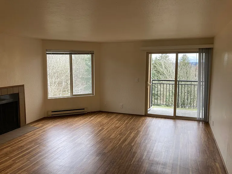 Lawton Park Apartments — Photo 13