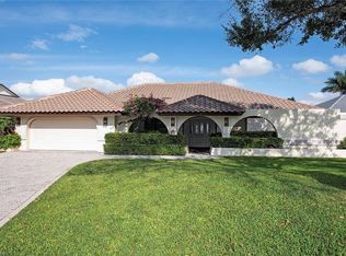 6598 Ridgewood Dr, Naples, FL 34108