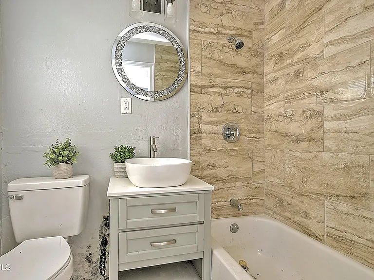 463 Manville Rd — Photo 12